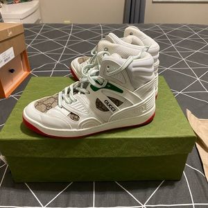 2021
Gucci Basket High 'White Demetra Red